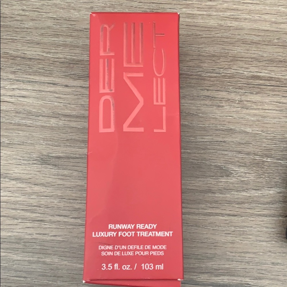 Runway Ready Luxury Foot Treatment